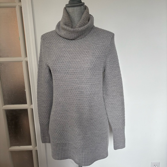 Noel Asmar Sweaters - NOEL ASMAR Grey waffle knit wool turtleneck sweater XS